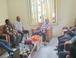 KADES SUKAHARJA KLARIFIKASI TERKAIT PEMBERITAAN DARI BEBERAPA MEDIA ONLINE, ATAS KEPEMILIKAN 13 TITIK LAHAN ILEGAL,”ITU TIDAK BENAR.