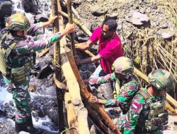 Jembatan Pedalaman di Ujung Timur Satgas Yonif 521/DY Mengimplementasikan Pendekatan Teritorial Mendukung Pembangunan Serta Kesejahteraan Rakyat Papua