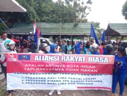Aliansi Rakyat Mandiri Indonesia Makassar Gelar Aksi Damai, Tolak Relokasi PKL Tanpa Persiapan Matang   