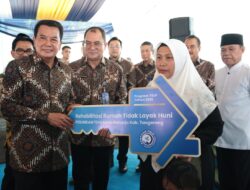 Konsisten Memberikan Pelayanan Terbaik, PERUMDAM TKR Kembali Dinobatkan Sebagai TOP BUMD Awards 7 Kali Berturut-turut.    
