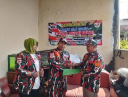Acong Ketua harian 1 Serahkan SK MAC LMP Rajeg ke Joko Winarno 
