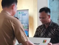 Produksi Kopi Tanggamus Meningkat, Petani Penerima Manfaat Terima Santunan Jaminan Sosial