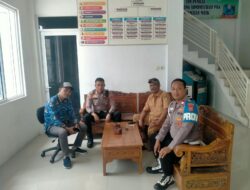 Jaga Kondusivitas Wilayah, Kapolsek Mauk Sapa Warga dan Perangkat Desa Banyu AsihJaga Kondusivitas Wilayah, Kapolsek Mauk Sapa Warga dan Perangkat Desa Banyu Asih